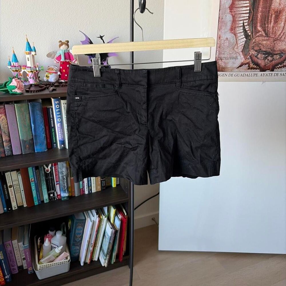White House Black Market Women's Black Shorts Size 6 Short